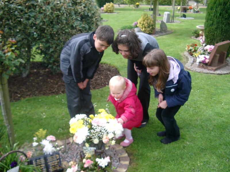 L007.JPG - Hannah Morton with her cousins, the Ley Children